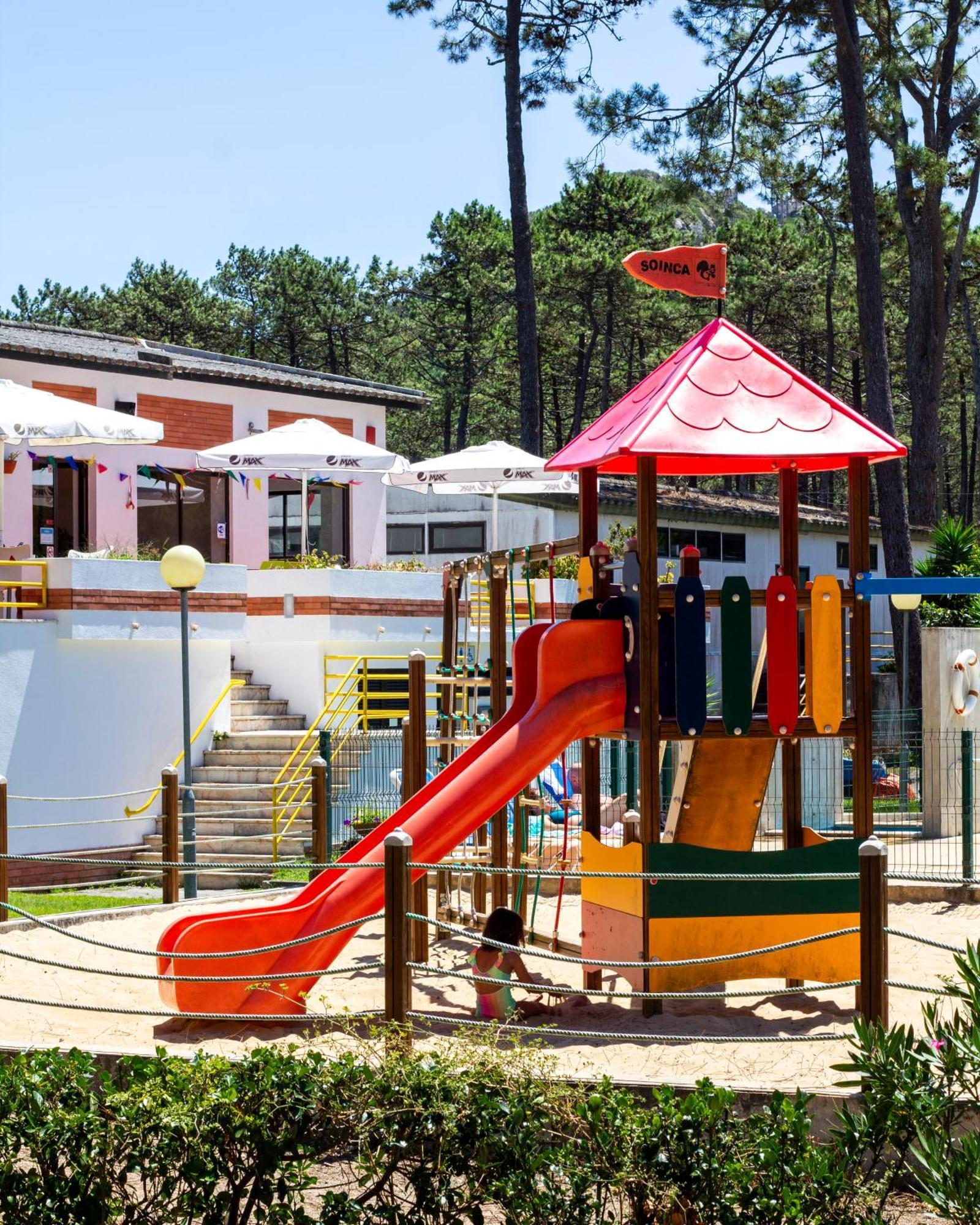 מלון נאזרה Parque De Campismo Orbitur Valado מראה חיצוני תמונה