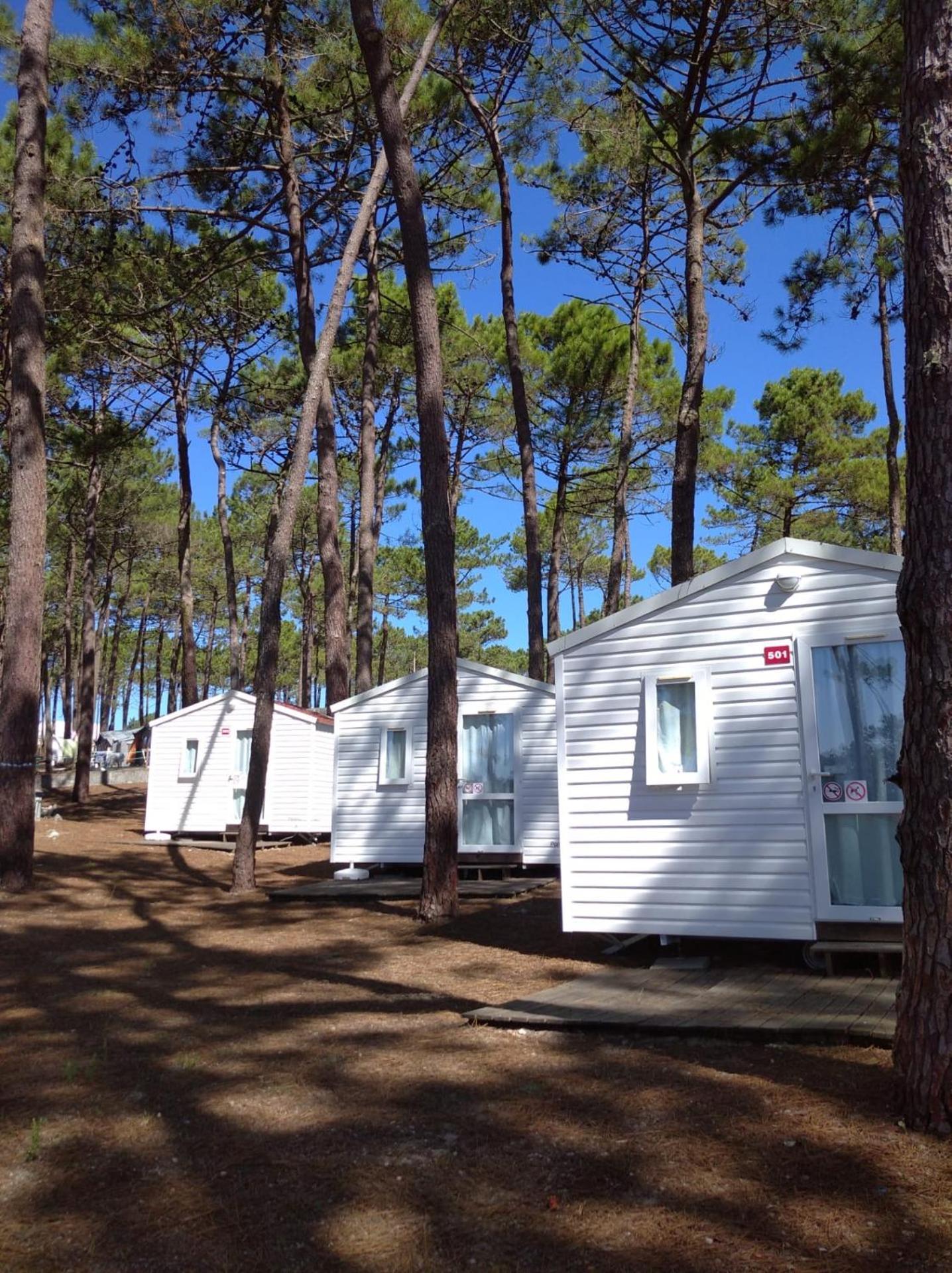 מלון נאזרה Parque De Campismo Orbitur Valado מראה חיצוני תמונה