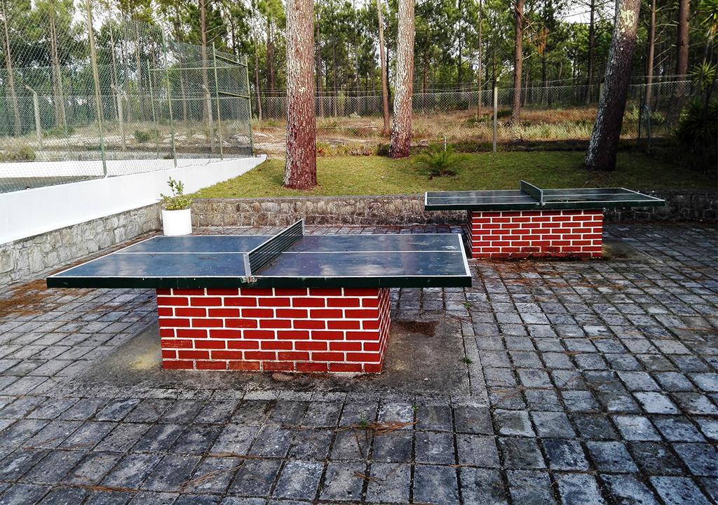 מלון נאזרה Parque De Campismo Orbitur Valado מראה חיצוני תמונה